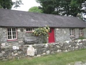 2 Bedroom Cottage on an Organic Farm in the Teifi Valley in West Wales